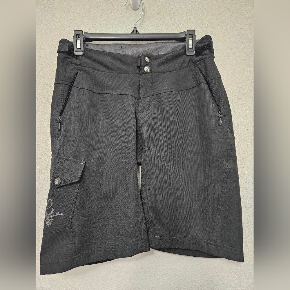 The North Face Small Dusties Bike Cycling Black Bermuda Shorts Adjustable Waist